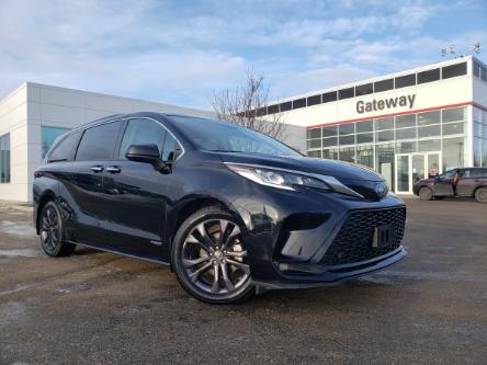 2021 Toyota Sienna XSE 7-Passenger (Stk: T9688) in Edmonton - Image 1 of 39