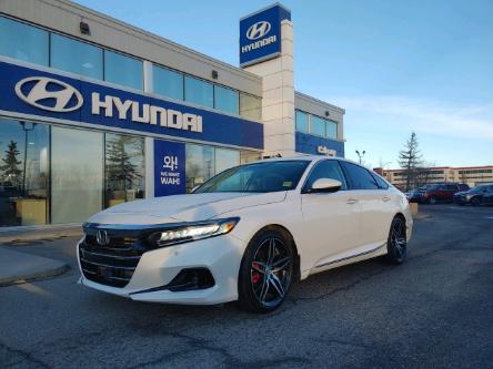 2022 Honda Accord Touring 1.5T (Stk: P800338) in Calgary - Image 1 of 24