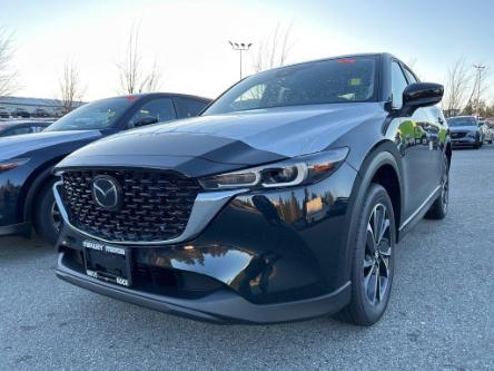 2024 Mazda CX-5 GS w/o CD (Stk: 414007) in Surrey - Image 1 of 5