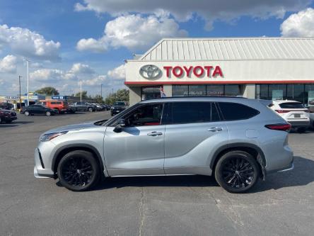 2023 Toyota Highlander  (Stk: 2306911) in Cambridge - Image 1 of 23