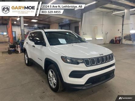 2024 Jeep Compass Sport (Stk: 24-2267) in Lethbridge - Image 1 of 32