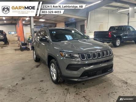 2024 Jeep Compass Sport (Stk: 24-7693) in Lethbridge - Image 1 of 32