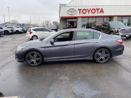 2016 Honda Accord Touring (Stk: 2401701) in Cambridge - Image 1 of 22