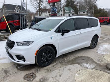 2024 Chrysler Pacifica Hybrid Select (Stk: 24057) in Springbrook - Image 1 of 24