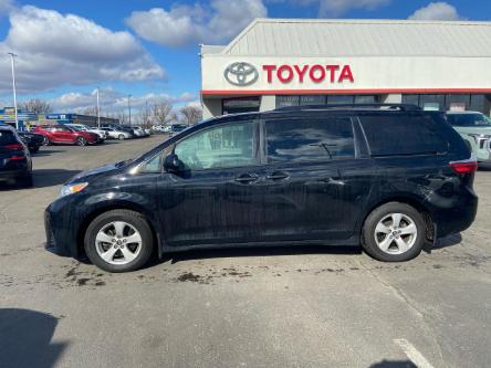 2020 Toyota Sienna LE 8-Passenger (Stk: P0063360) in Cambridge - Image 1 of 18