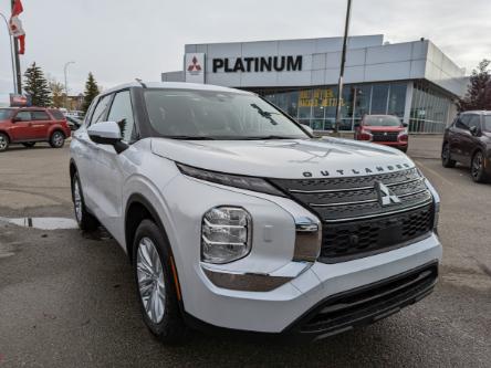 2024 Mitsubishi Outlander ES (Stk: Q6109) in Calgary - Image 1 of 20