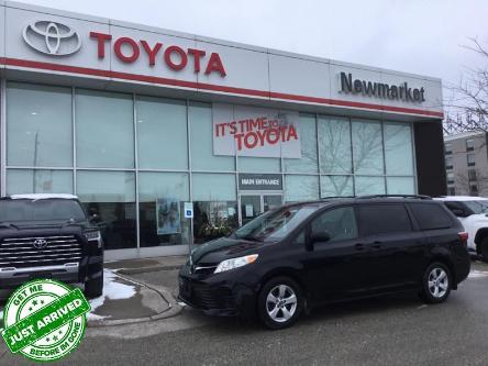 2019 Toyota Sienna LE 8-Passenger (Stk: 7394) in Newmarket - Image 1 of 18