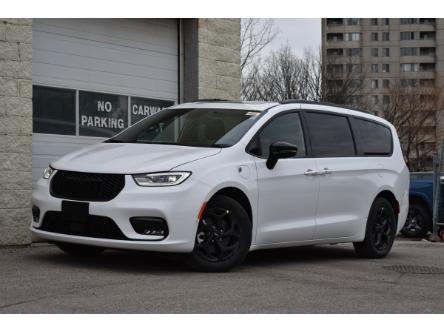 2024 Chrysler Pacifica Hybrid Select (Stk: 110457) in London - Image 1 of 23