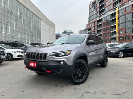2019 Jeep Cherokee Trailhawk (Stk: HP6144) in Toronto - Image 1 of 12