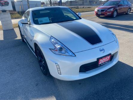 2017 Nissan 370Z Base (Stk: 1N811A) in Chatham - Image 1 of 9