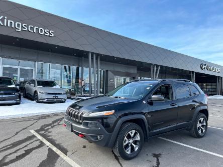 2018 Jeep Cherokee Trailhawk (Stk: 33445A) in Scarborough - Image 1 of 20
