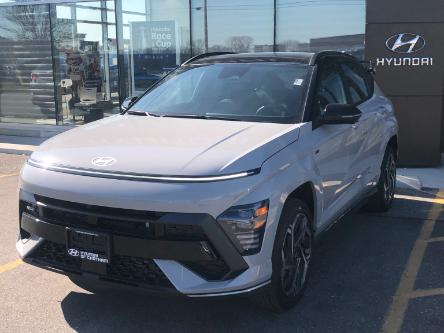 2024 Hyundai Kona 1.6T N Line Ultimate w/Two-Tone Roof (Stk: R090) in Chatham - Image 1 of 32