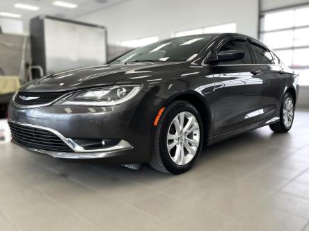 2015 Chrysler 200 Limited (Stk: 24159A) in Saint-Georges - Image 1 of 30
