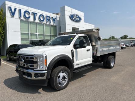 2023 Ford F-550 Chassis XL (Stk: VFF21909) in Chatham - Image 1 of 16