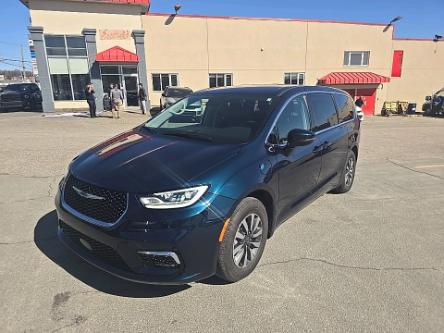 2023 Chrysler Pacifica Hybrid Touring-L (Stk: CONSIGNEPASCAL) in Sherbrooke - Image 1 of 10