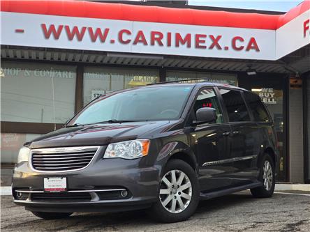 2015 Chrysler Town & Country Touring (Stk: 2403102) in Waterloo - Image 1 of 25