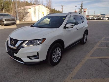 2020 Nissan Rogue S (Stk: 18901) in Whitehorse - Image 1 of 15