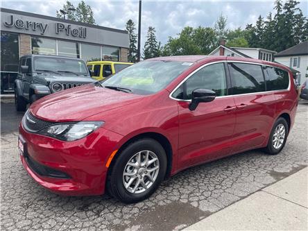 2024 Chrysler Grand Caravan SXT (Stk: 24035) in New Hamburg - Image 1 of 7