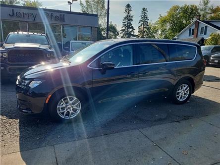 2024 Chrysler Grand Caravan SXT (Stk: 24053) in New Hamburg - Image 1 of 15