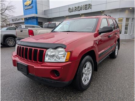2006 Jeep Grand Cherokee Laredo (Stk: 4T355B) in Hope - Image 1 of 12
