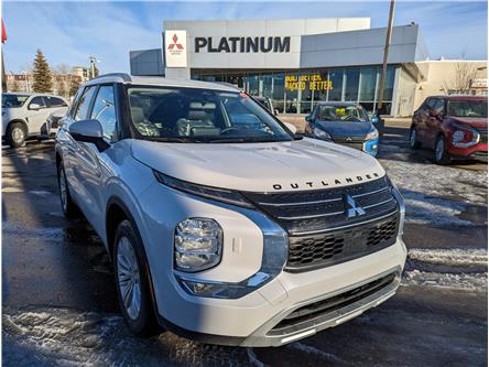 2025 Mitsubishi Outlander PHEV LE (Stk: R1068) in Calgary - Image 1 of 24