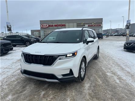 2022 Kia Carnival LX (Stk: 45184A) in Saskatoon - Image 1 of 37