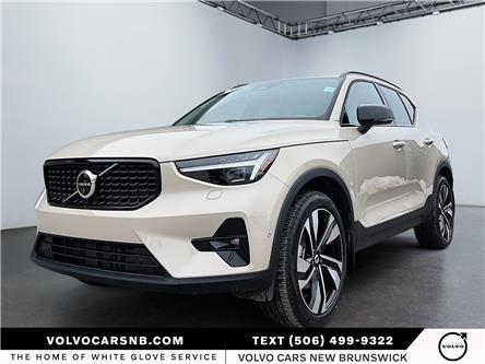 2025 Volvo XC40 B5 Plus Dark Theme (Stk: 250981N) in Fredericton - Image 1 of 17
