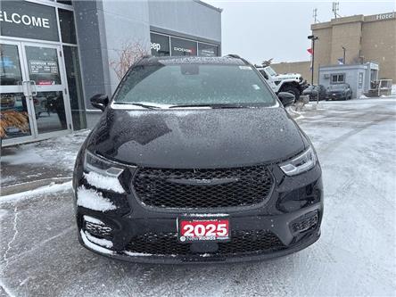 2025 Chrysler Pacifica Hybrid Select (Stk: P22691) in Newmarket - Image 1 of 14