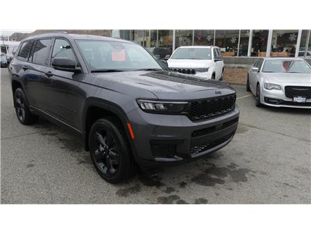 2024 Jeep Grand Cherokee L Laredo (Stk: TR022) in Kamloops - Image 1 of 27