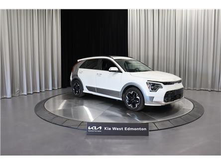 2023 Kia Niro EV Limited w/Snow White Pearl & Grey Exterior (Stk: BM4780) in Edmonton - Image 1 of 27