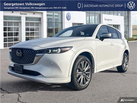 2024 Mazda CX-5 Signature (Stk: 25-137A) in Georgetown - Image 1 of 27