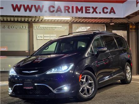 2017 Chrysler Pacifica Limited (Stk: 2502086) in Waterloo - Image 1 of 32