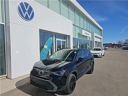 2025 Volkswagen Taos Comfortline Black Edition (Stk: 25062) in Lethbridge - Image 1 of 28