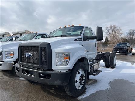 2026 Ford F-650 Diesel Base (Stk: VF6F00409) in Chatham - Image 1 of 18