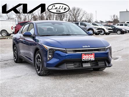 2025 Kia K4 EX+ (Stk: LKFR00148) in Chatham - Image 1 of 32