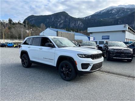 2025 Jeep Grand Cherokee Laredo (Stk: GCQ639916) in Squamish - Image 1 of 14
