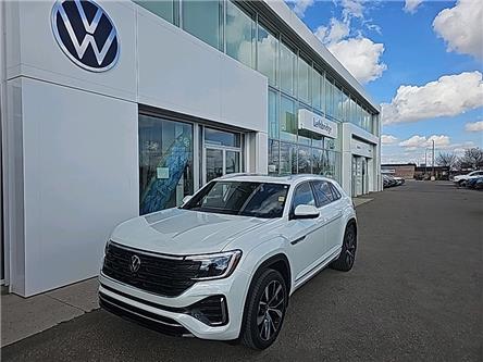 2025 Volkswagen Atlas Cross Sport 2.0 TSI Execline (Stk: 25082) in Lethbridge - Image 1 of 29