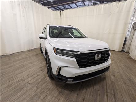 2025 Honda Pilot Touring (Stk: 2560070) in Calgary - Image 1 of 20