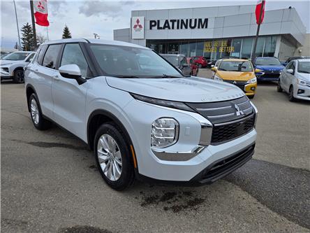 2025 Mitsubishi Outlander ES (Stk: R6025) in Calgary - Image 1 of 25