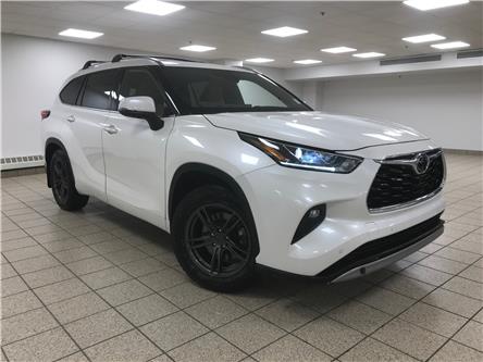 2021 Toyota Highlander Limited (Stk: 250602A) in Calgary - Image 1 of 8