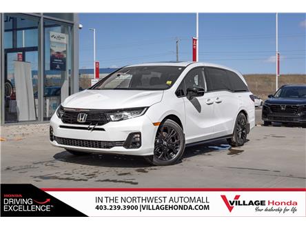2025 Honda Odyssey Black Edition (Stk: VQ0305SS) in Calgary - Image 1 of 44