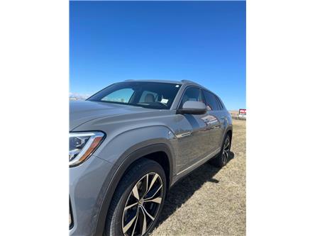 2024 Volkswagen Atlas Cross Sport 2.0 TSI Execline (Stk: WP5508) in Pincher Creek - Image 1 of 16