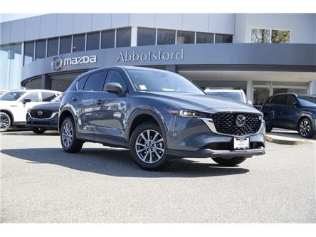2025 Mazda CX-5 GS (Stk: 25P5092) in Abbotsford - Image 1 of 26