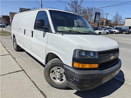 2018 Chevrolet Express 2500 Work Van in Ottawa - Image 1 of 23
