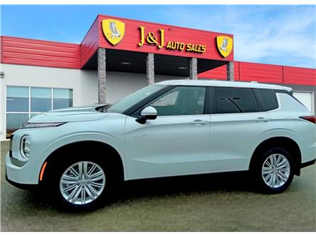 2025 Mitsubishi Outlander PHEV ES (Stk: WM0011) in Brandon - Image 1 of 19