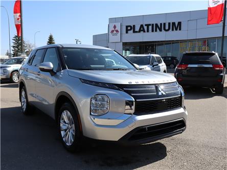 2025 Mitsubishi Outlander ES (Stk: R6023) in Calgary - Image 1 of 26
