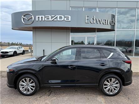 2022 Mazda CX-5 Signature (Stk: 24385) in Pembroke - Image 1 of 41