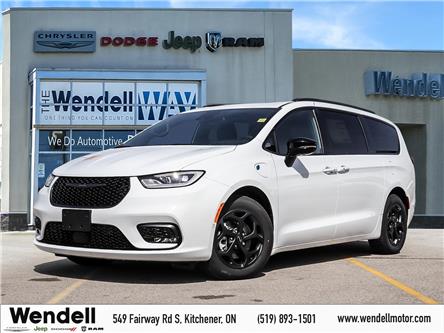 2024 Chrysler Pacifica Hybrid Select (Stk: 44111) in Kitchener - Image 1 of 25