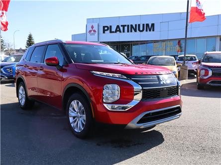 2025 Mitsubishi Outlander SE (Stk: R6033) in Calgary - Image 1 of 21