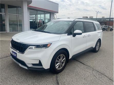 2024 Kia Carnival LX (Stk: CP12411) in Chatham - Image 1 of 11